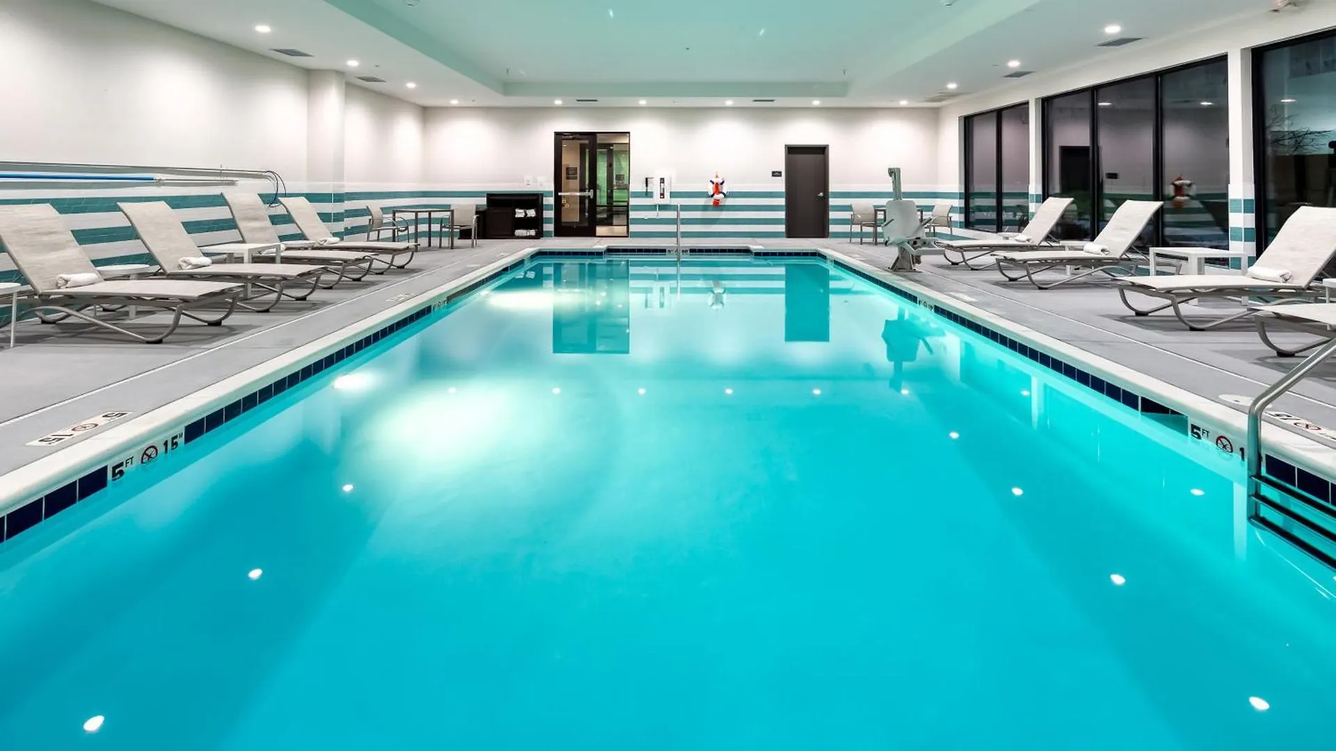 Holiday Inn Nashville Airport By Ihg
